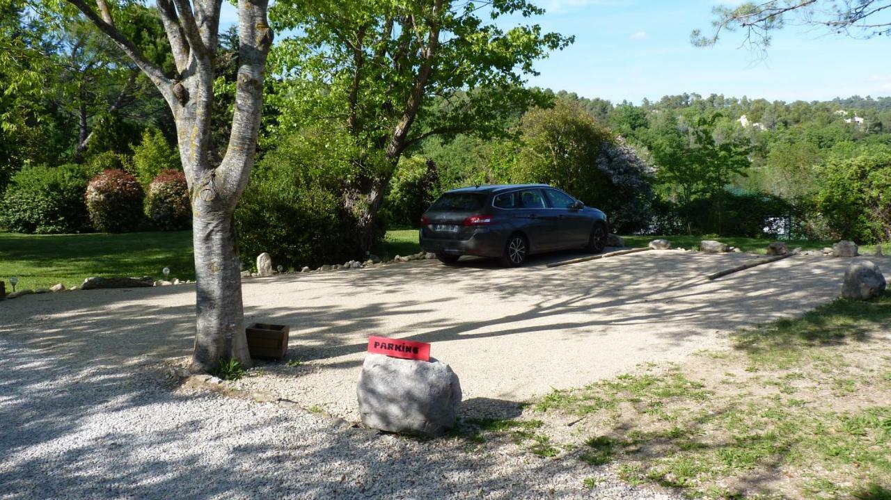 Le Mas De La Diligence Mirabeau  Εξωτερικό φωτογραφία